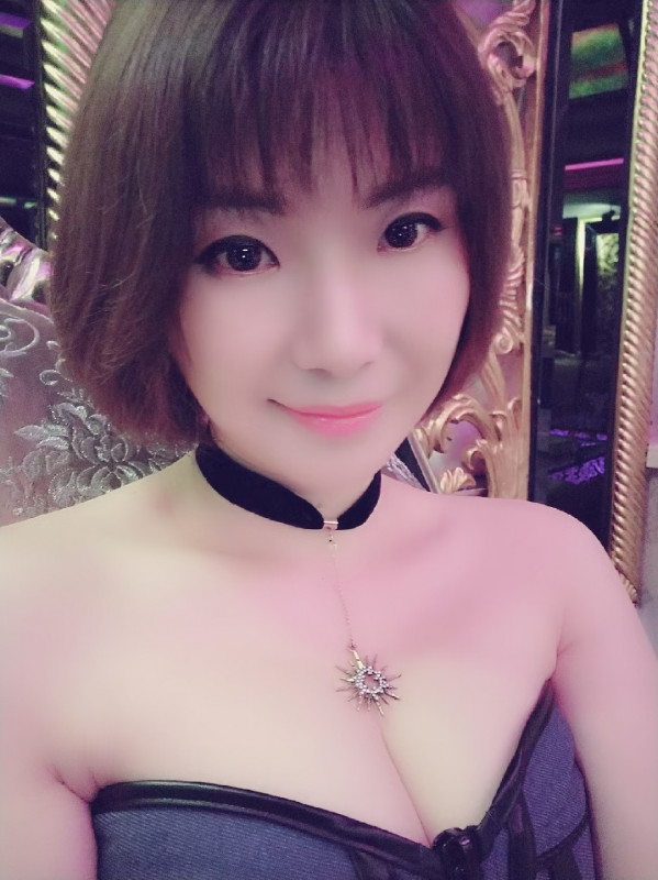 沙井少妇